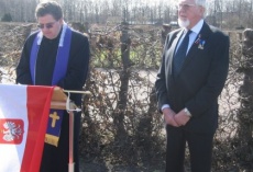 Uroczystość patriotyczno-religijna w 1. rocznicę katastrofysamolotu prezydenckiego pod Smoleńskiem,oraz w 71 rocznicę Zbrodni Katyńskiej...