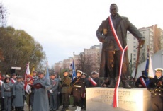 Odsłonięcie pomnika Józefa Piłsudzkiego 