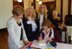 Danuta Wałęsa-Honorowym Gościem VIII Kongresu Polka International ...