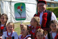 Artyści i koncerty w Inauguracyjnych obchodach 100 Rocznicy - Folkets Park...