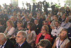 XXVIII Forum Ekonomiczne...