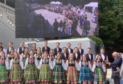 Drugi dzień VI Światowego Zjazdu Polonii w KPRM i spotkanie z Parą Prezydencką RP...