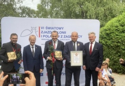 Drugi dzień VI Światowego Zjazdu Polonii w KPRM i spotkanie z Parą Prezydencką RP...